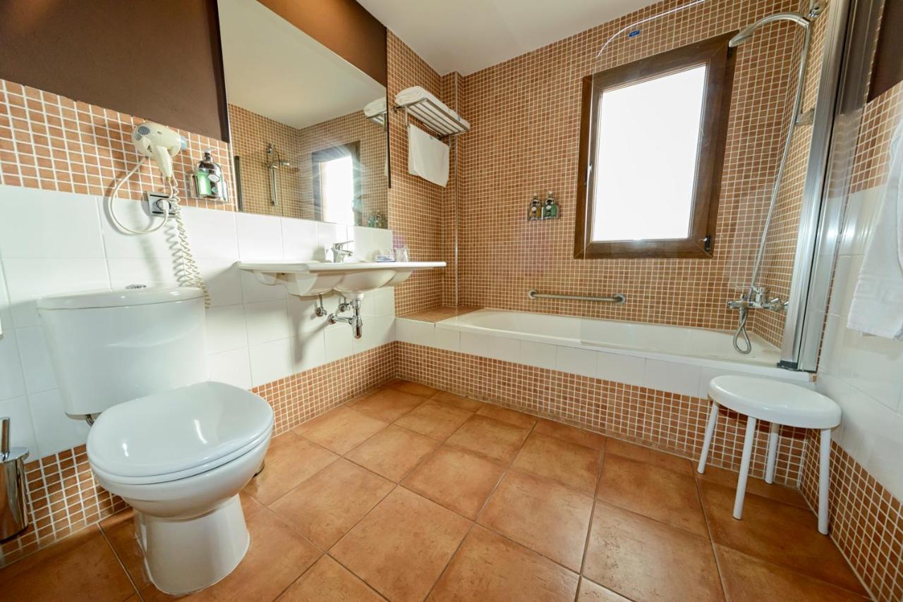 Hotel La Barrosa Abejar Exteriör bild