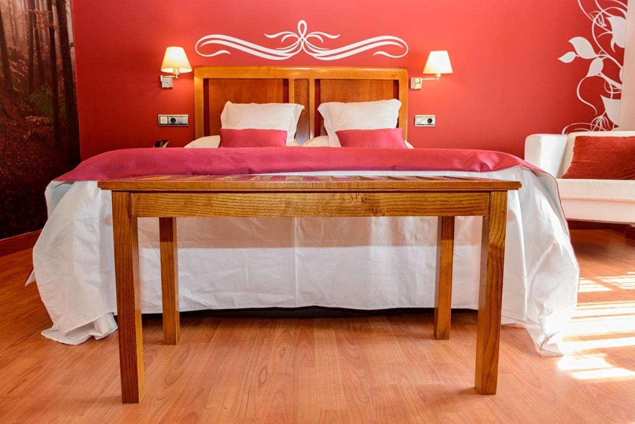 Hotel La Barrosa Abejar Exteriör bild