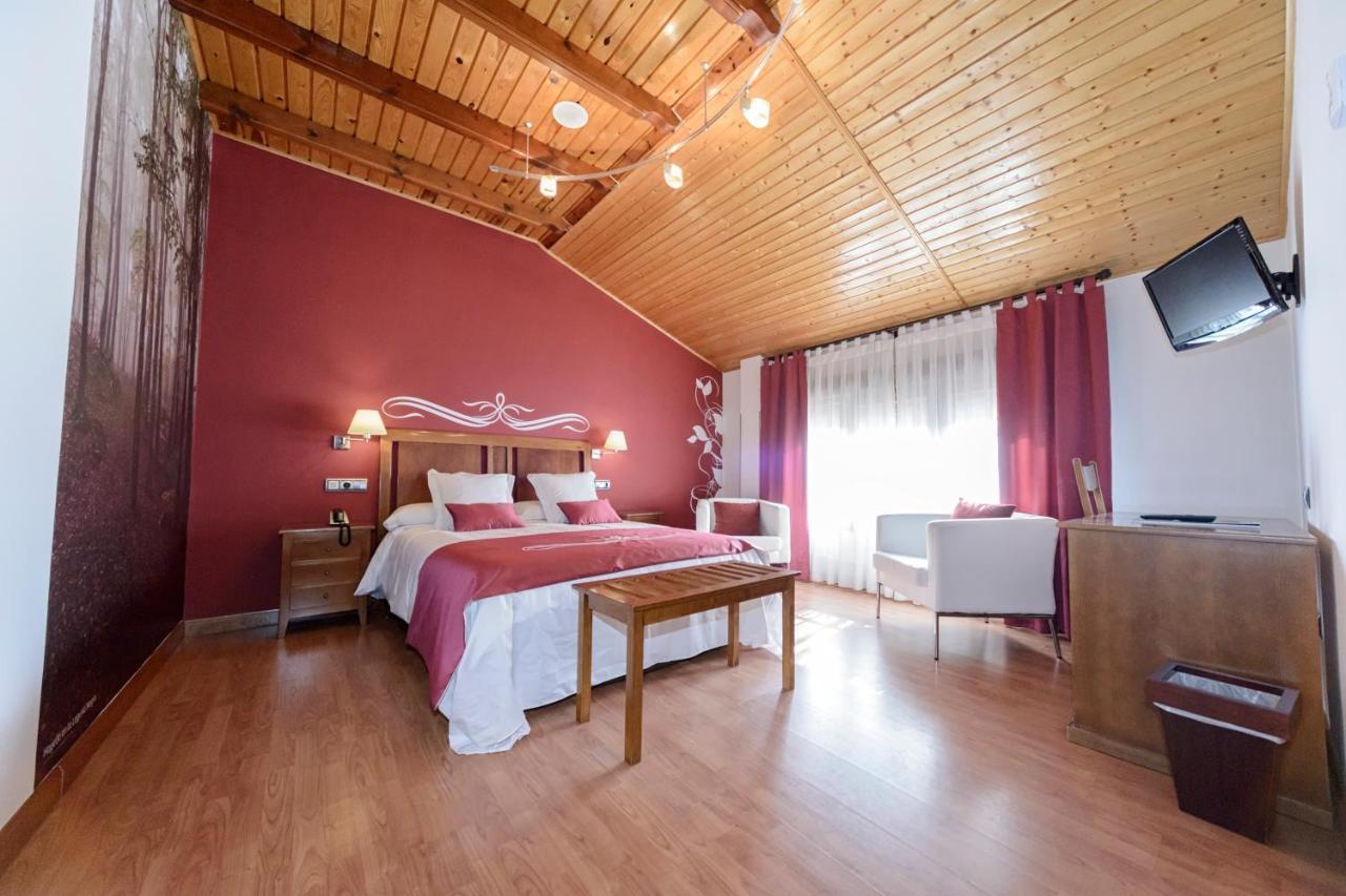 Hotel La Barrosa Abejar Exteriör bild