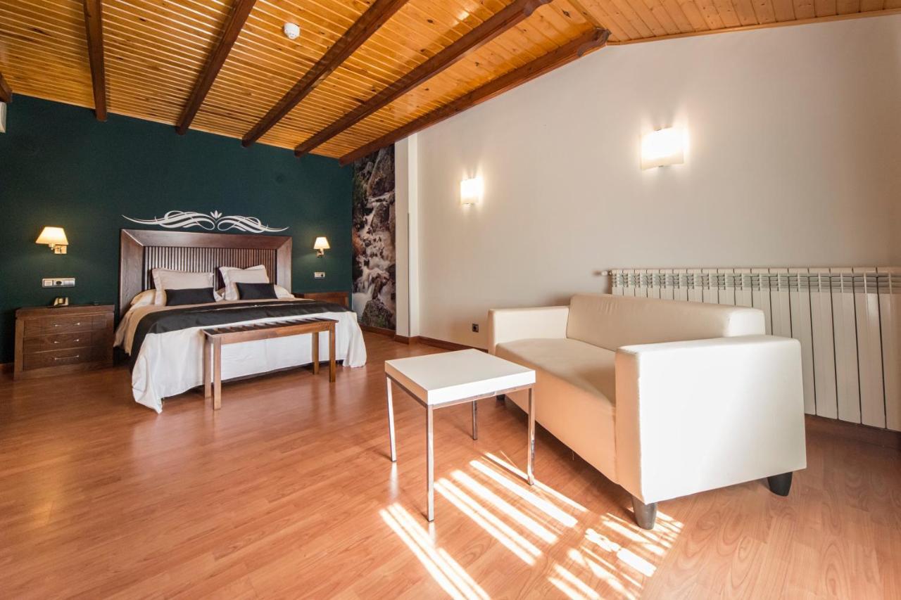 Hotel La Barrosa Abejar Exteriör bild