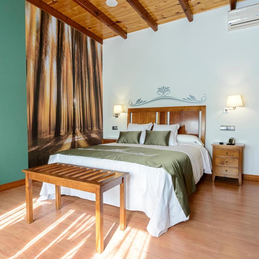 Hotel La Barrosa Abejar Exteriör bild
